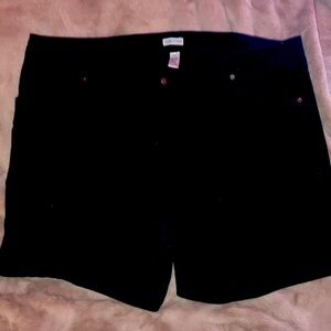 Purple & More Black Shorts Size 20